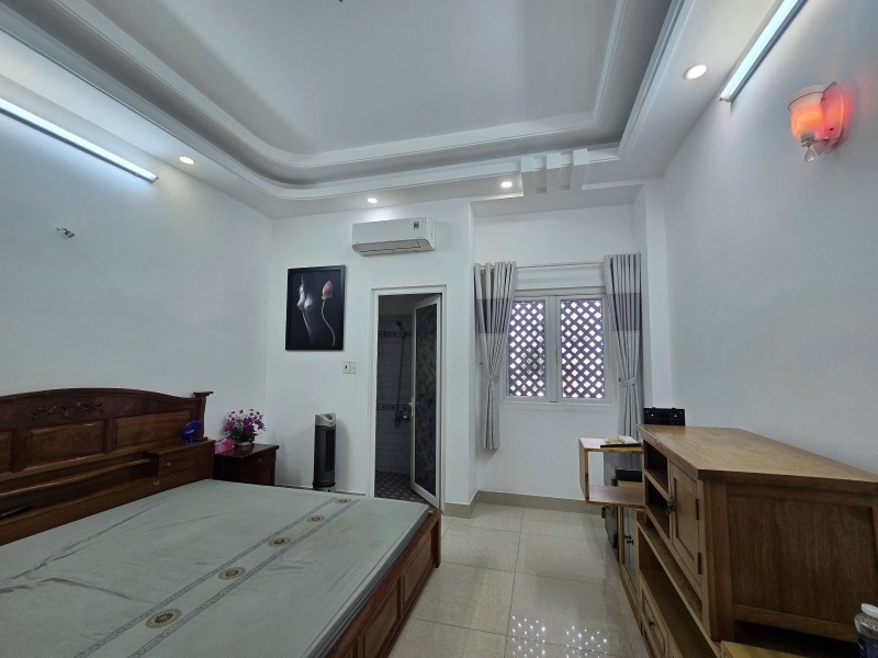 Bán nhà đường Man Thiện, Phường Tăng Nhơn Phú A, Thủ Đức, TP HCM. DT 70m2, 3 tầng. Giá  7.85  tỷ. 15976074