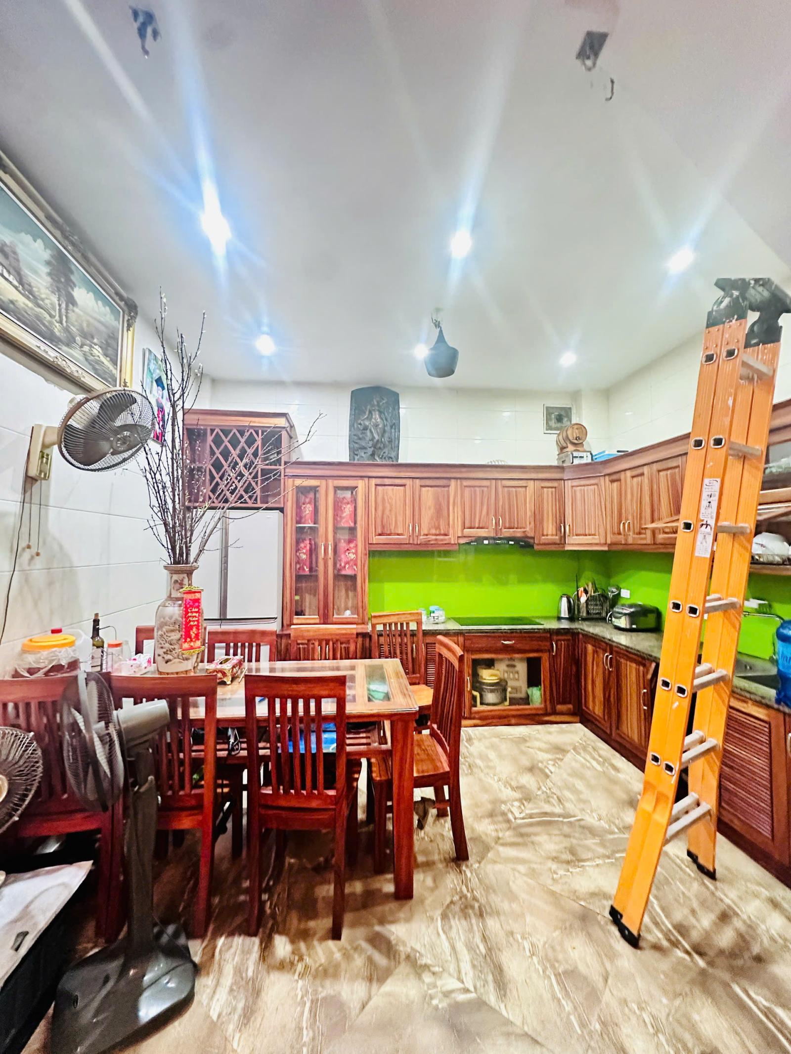 TRUNG TÂM ĐỐNG ĐA – VŨ NGỌC PHAN 55M – NHÀ ĐẸP 5 TẦNG – Ô CHỜ THANG MÁY  0975124520 15976087