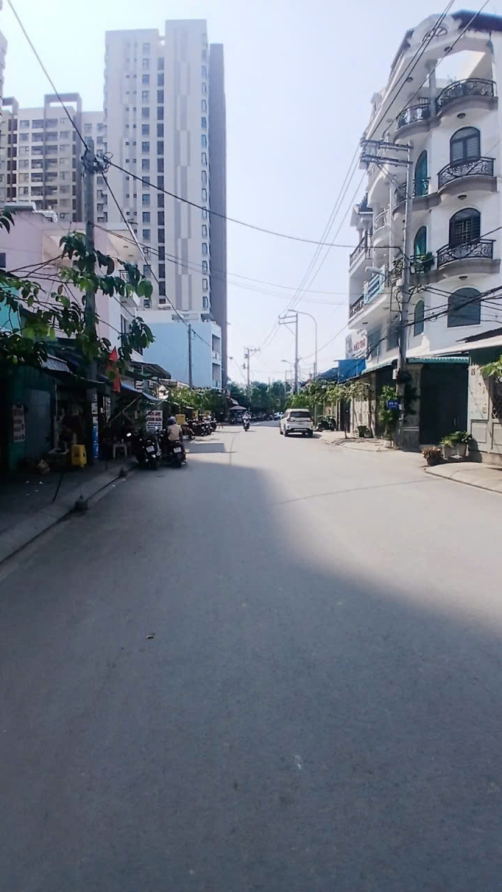 Gấp Bán nhà MT Lê Tấn Bê ngay khu đô thị AKARI cách Võ Văn Kiệt 100m 310m2-35 tỷ 15976108