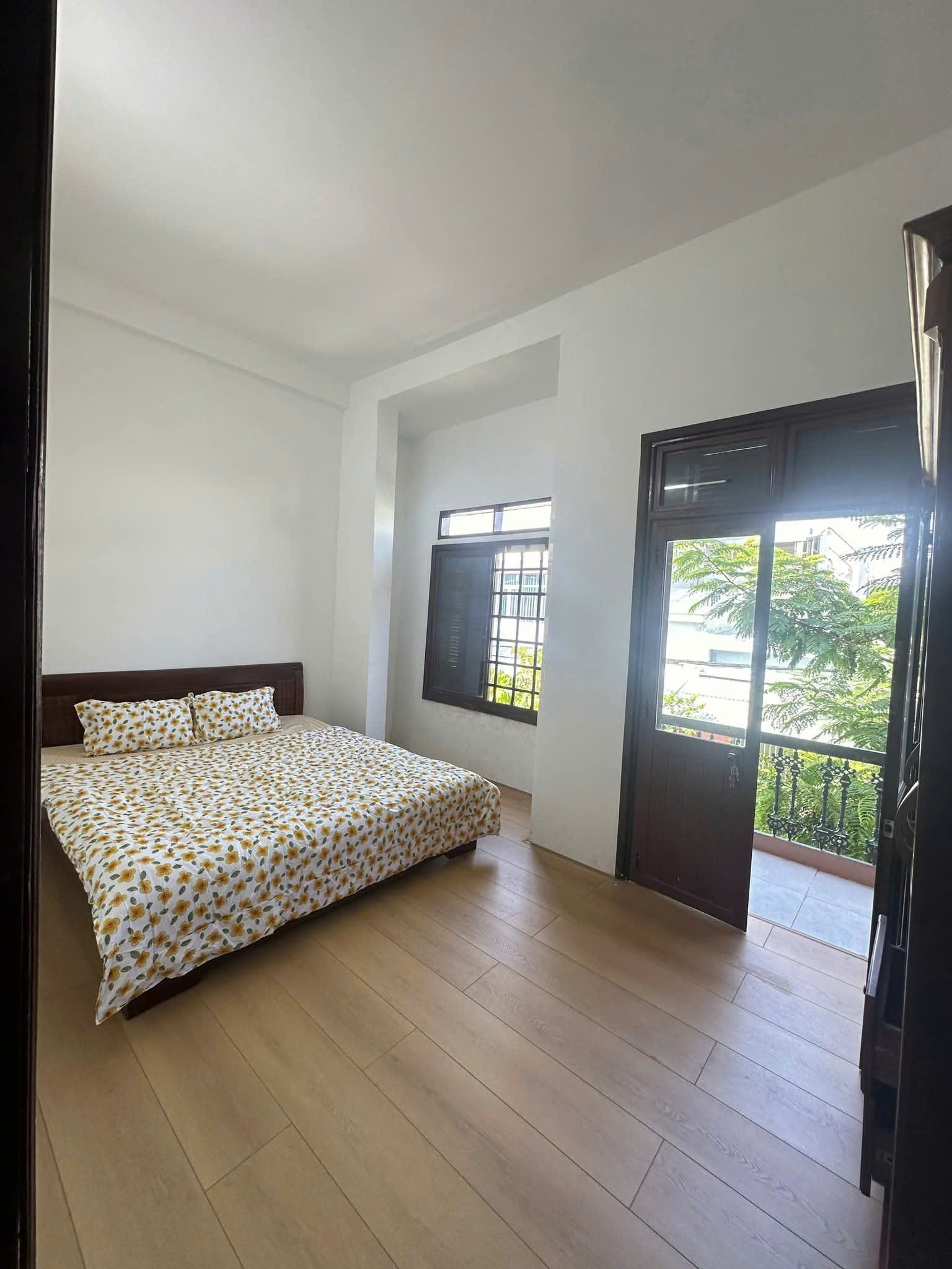 BÁN NHÀ 3 TẦNG ĐƯỜNG LƯƠNG KHÁNH THIỆN - GẦN BIỂN 15976122