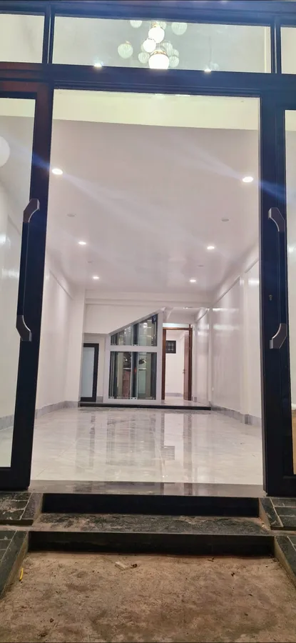 Nhà Nguyễn Trãi. Thanh Xuân. 6 Tầng Thang Máy. Ô Tô. DT 63m2. MT 3.7m. Giá 22.7 Tỷ. 15976145