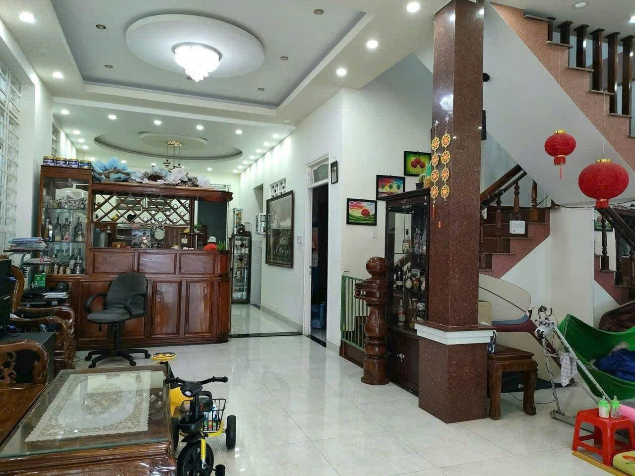 Bán villa sân vườn 1038 m2 - thị trấn liên nghĩa đức trọng lâm đồng  giá 11 Tỷ 15976214
