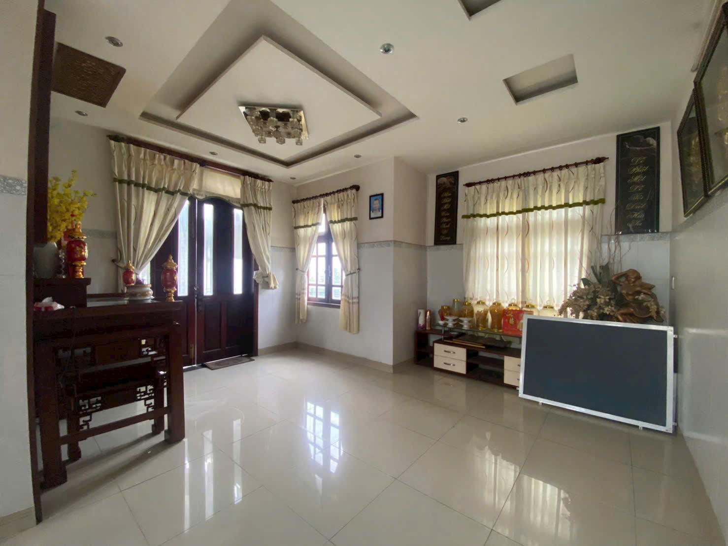 GIẢM SOCK 5TỶ, Bán Biệt Thự 300m2 Dĩ An,đường nhựa trước nhà 20M 15976219