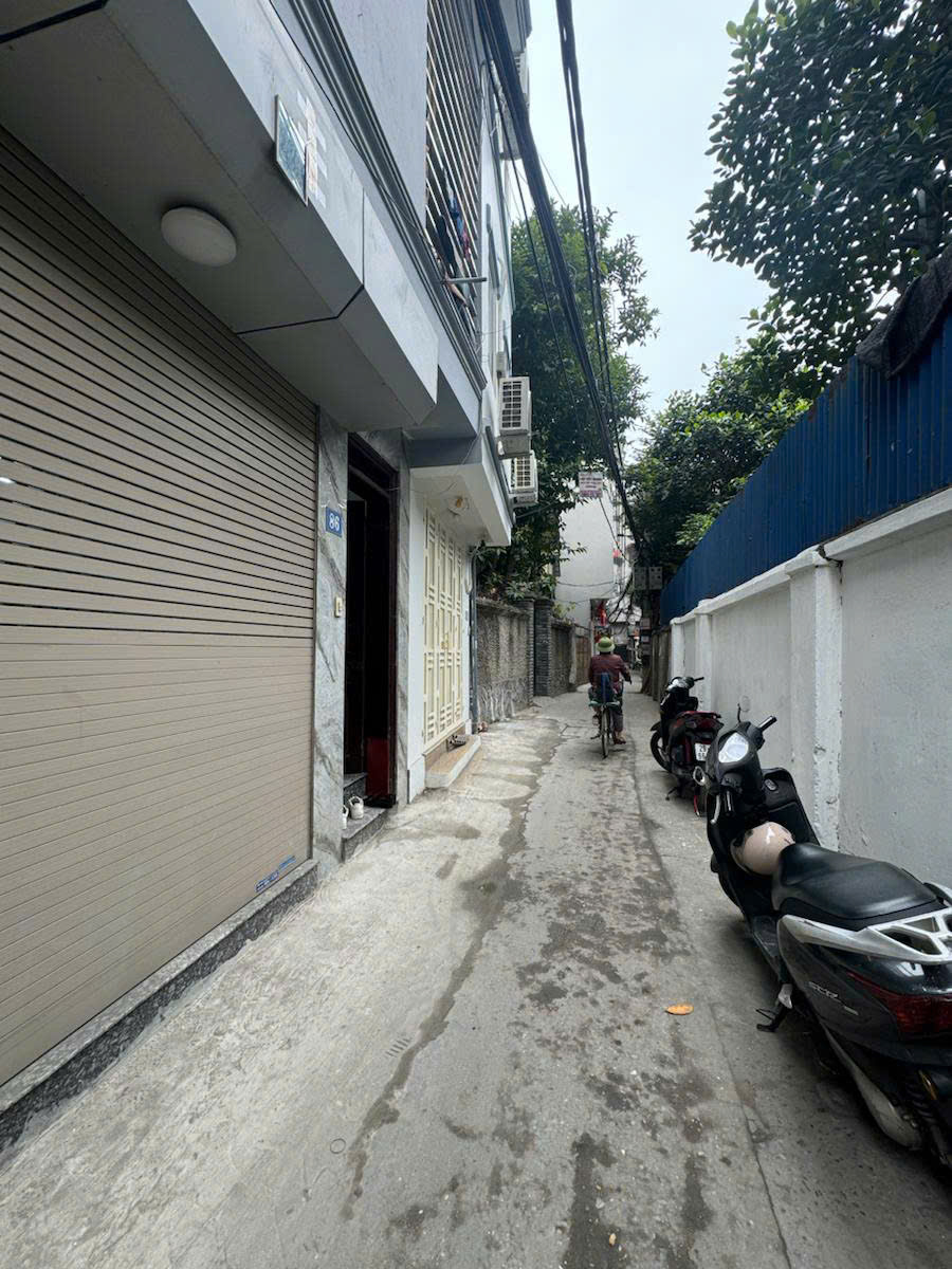 HÀO NAM NGÕ THÔNG - KINH DOANH - dt  39m2 6 tầng mặt tiền 4.6m Giá 14.3 tỷ 15976231