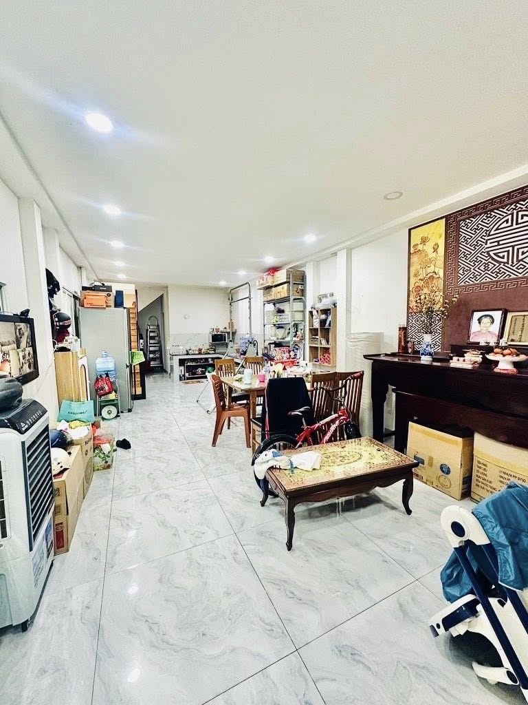 MẶT TIỀN LÔ GÓC SÁT LÊ TRỌNG TẤN – 2 TẦNG – 74M – KINH DOANH ĐỈNH – CHỈ 9.X 15976241