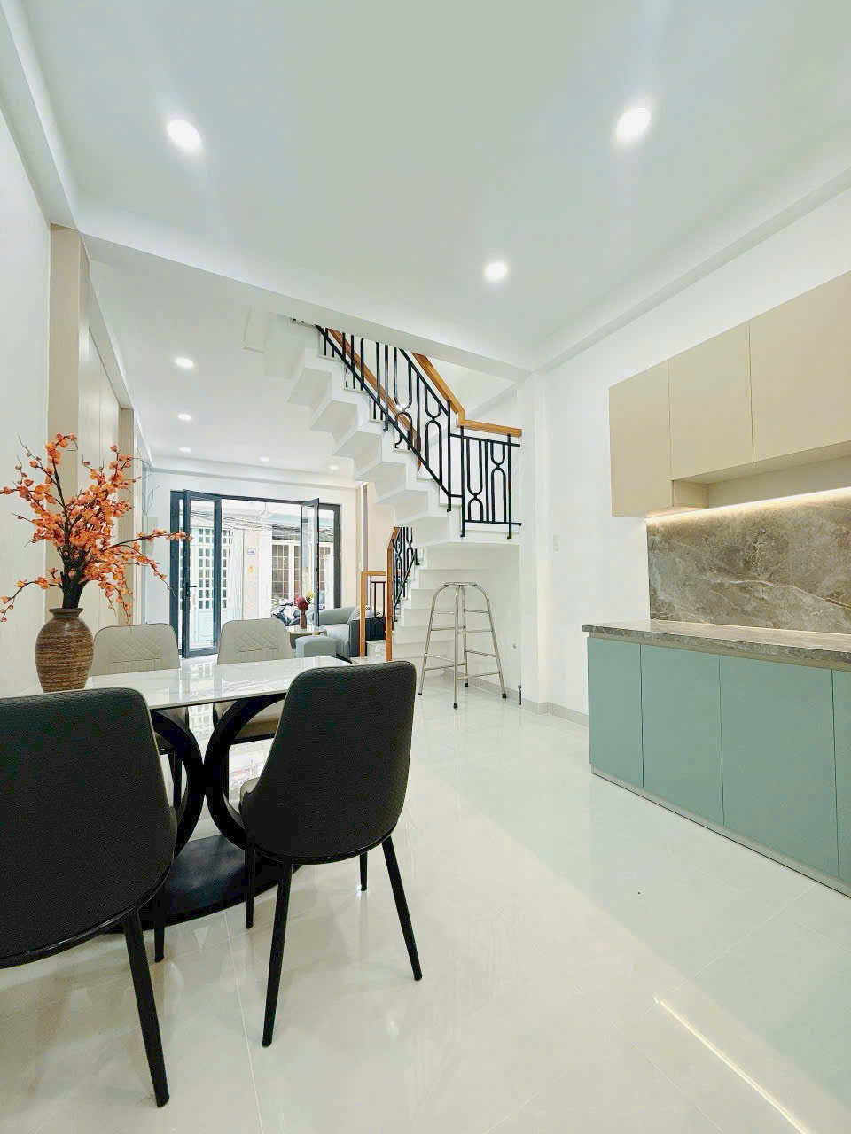 Bán Nhà Mới Xây 100%  xinh lung linh khu VIP Q8 -  42.3 (3,6 x12) - 2 Tầng - Giá 4.880 Tỷ. 15976244