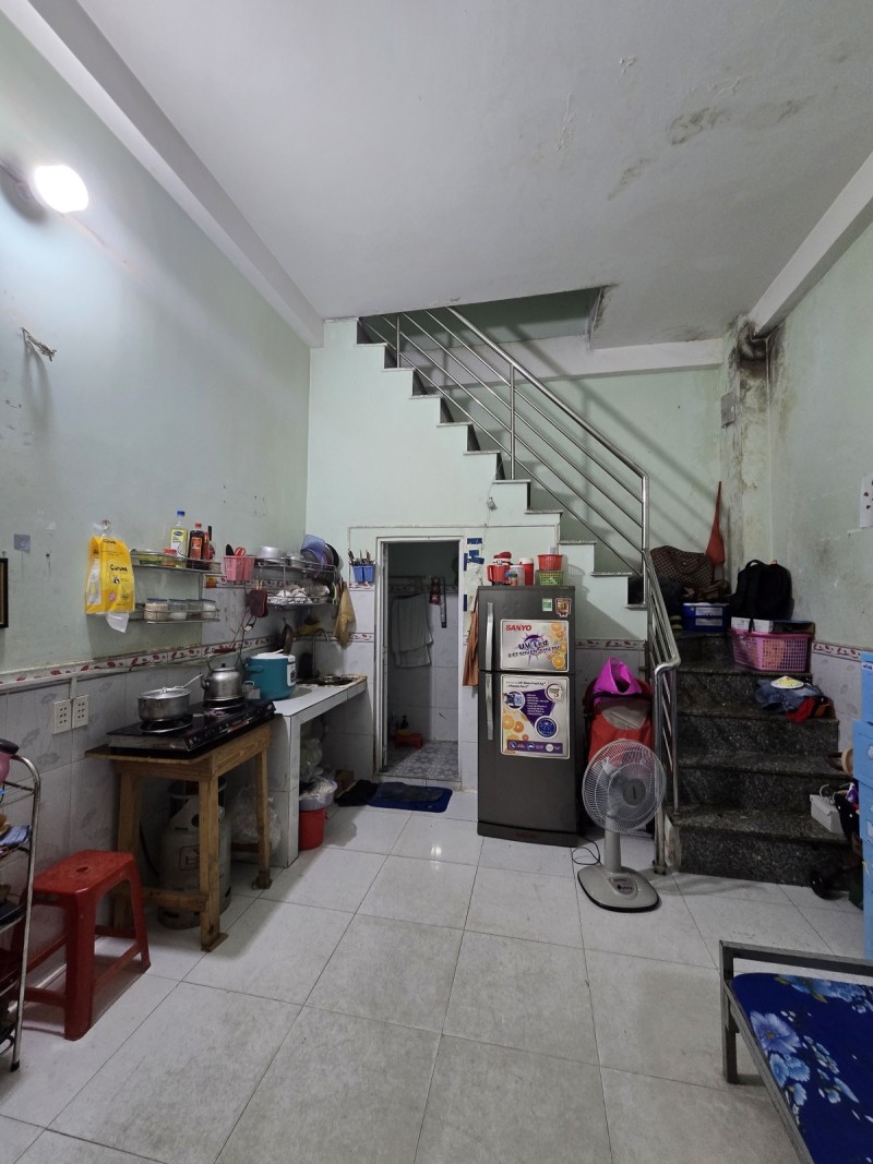 NHÀ 112M2-  GẦN NGÃ TƯ THỦ ĐỨC – KẾ BÊN BV ĐA KHOA –  2 TẦNG ĐÚC KIÊN CỐ 6 PHÒNG CHO THUÊ – CHỈ 7.X 15976245