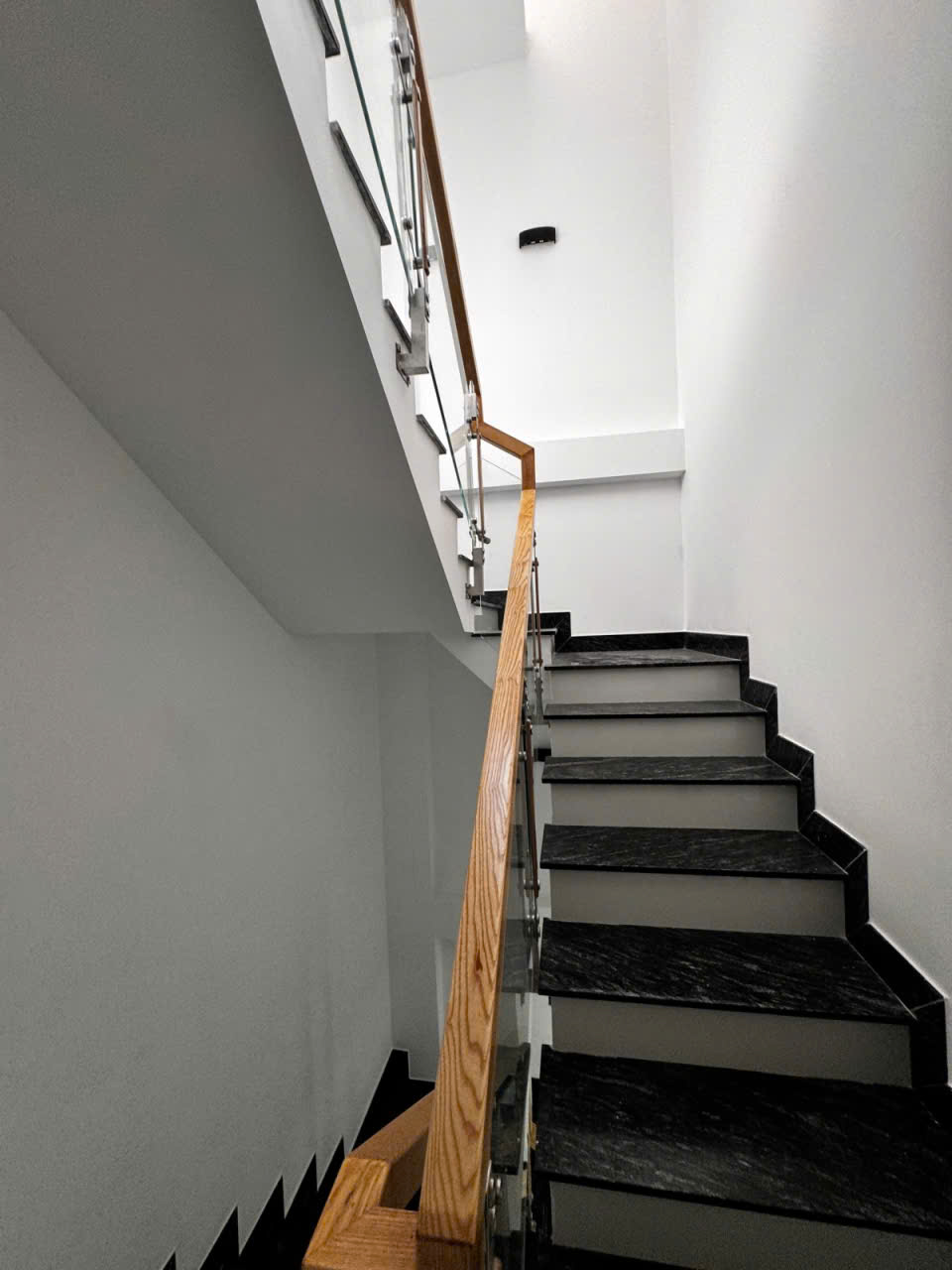 Rẻ nhất khu vực nhà Lô Tư Gò Xoài hẻm 6m thông Kinh Doanh 45m2,3 Tầng Nhỉnh 3 tỷ 15976247