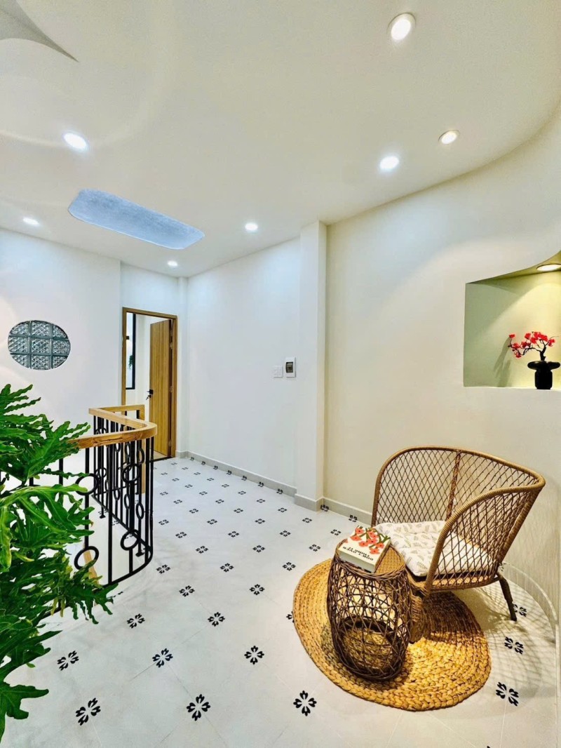 BÁN NHÀ PHÚ NHUẬN HXH 65M2 2 TẦNG NGANG 4.5M 3 PN ĐẸP SÁT MT THÍCH QUẢNG ĐỨC 7.85 TỶ. 15976316