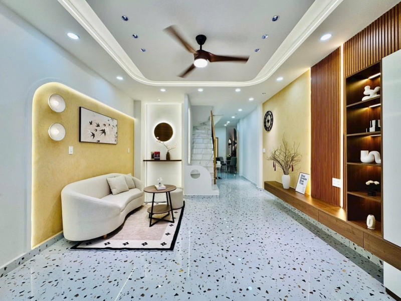 BÁN NHÀ PHÚ NHUẬN HXH 65M2 2 TẦNG NGANG 4.5M 3 PN ĐẸP SÁT MT THÍCH QUẢNG ĐỨC 7.85 TỶ. 15976316