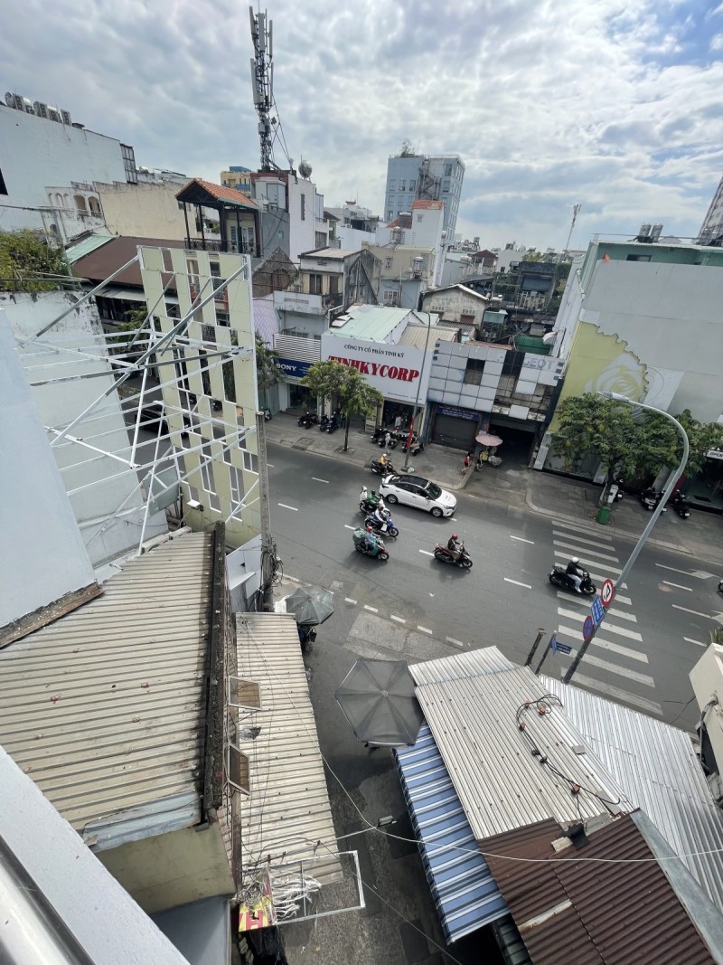 BÁN NHÀ MẶT TIỀN 40M2 4 TẦNG NGANG 4,4M 4 TẦNG DÒNG TIỀN 42T TRƯƠNG HÁN SIÊU Q1 9.9 TỶ 15976320