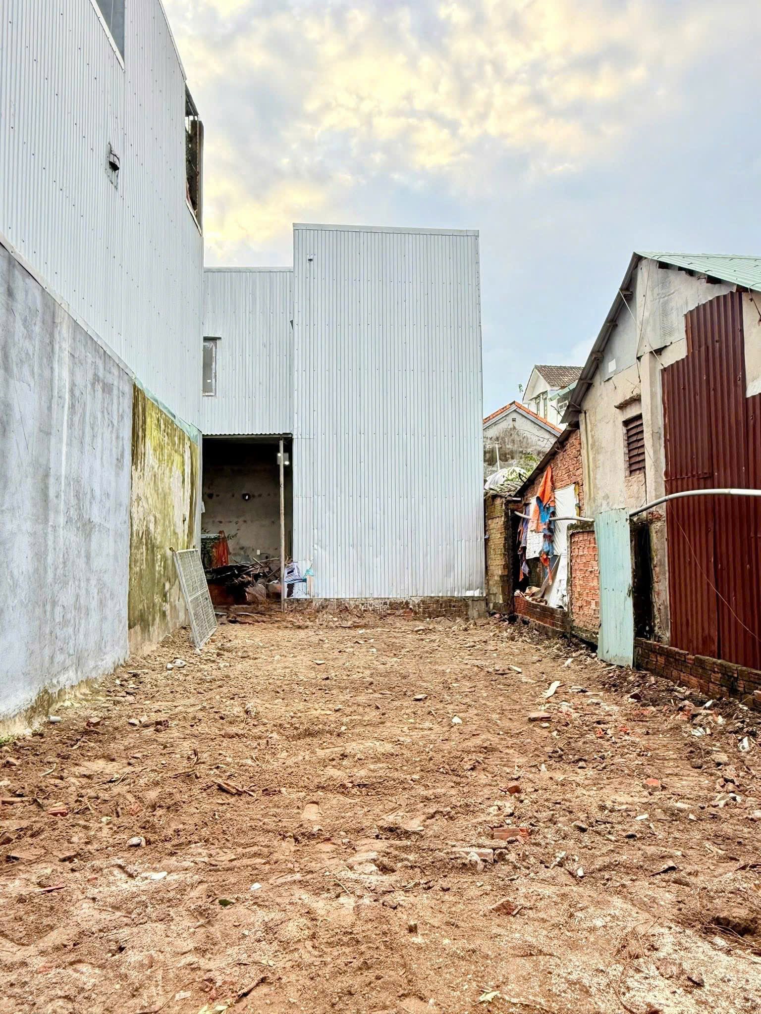 🔴💥Đất kiệt Ô TÔ tải K05 Nam Cao . Gần chợ Hoà Khánh , kiệt thông tứ hướng 15976328