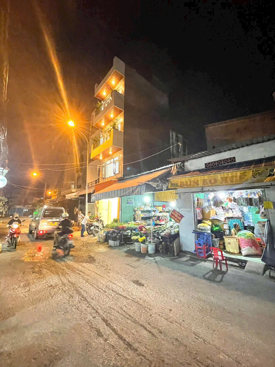 Chính chủ bán nhà mặt tiền đường Bùi Quang Là 4 x 10m, 4 tầng, giá chỉ 5.4 tỷ, vừa ở vừa kinh doanh 15976407