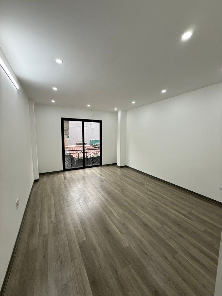 LÔ GÓC 6 TẦNG THANG MÁY XÂY MỚI ĐẸP_VĂN MIẾU - QUỐC TỬ GIÁM_GẦN PHỐ_42m2_3 THOÁNG, hơn 14 tỷ
 15976434