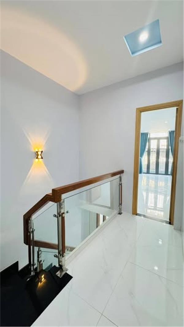 Nhà Đường Cách Mạng Tháng 8 Quận 3 Phường 10 Cũ 15976437