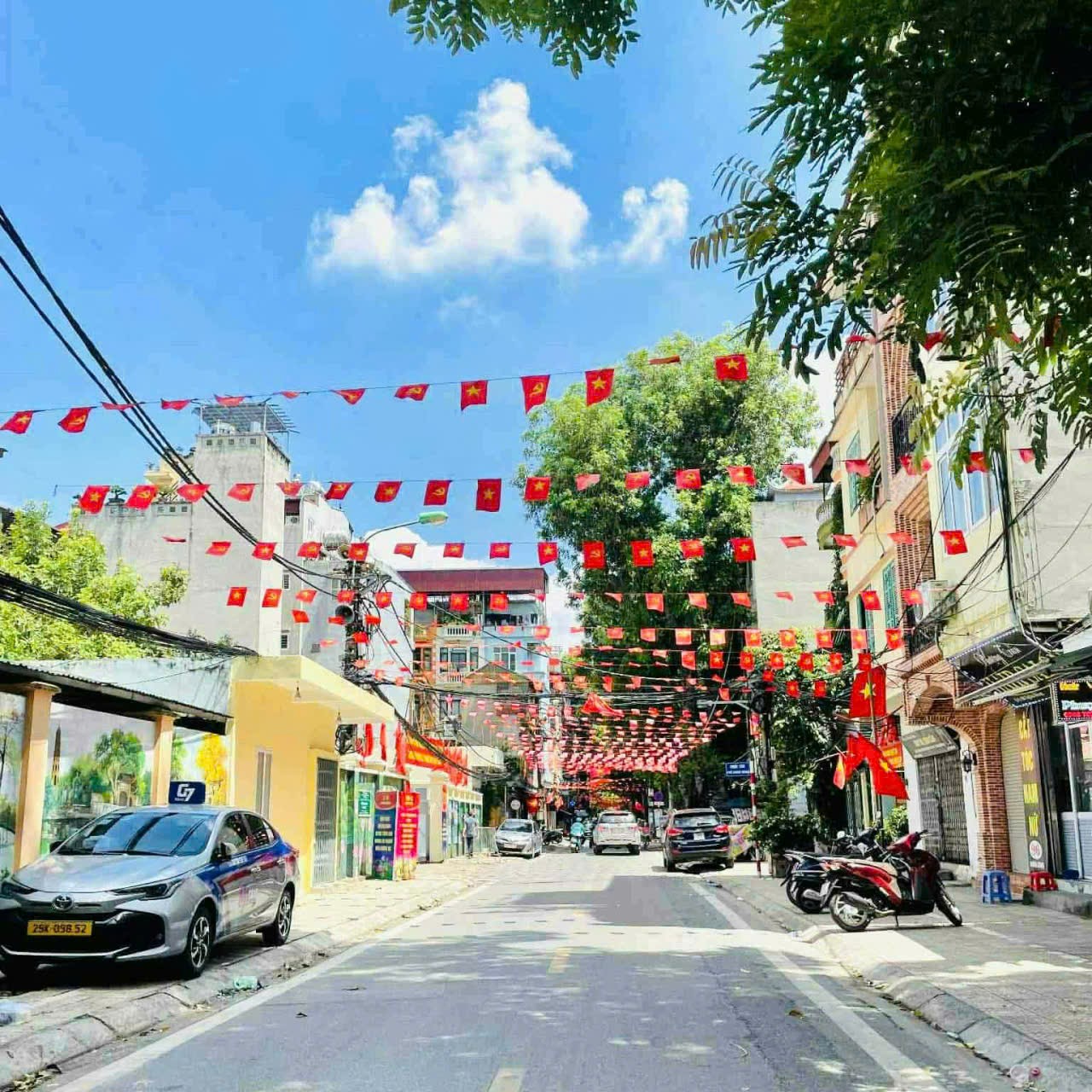 BÁN GẤP NHÀ BA ĐÌNH GIÁP RANH TÂY HỒ HOÀN KIẾM CÁCH MẶT PHỐ 6M 40M X 3 TẦNG MT 4M 7,39 TỶ 
 15976440