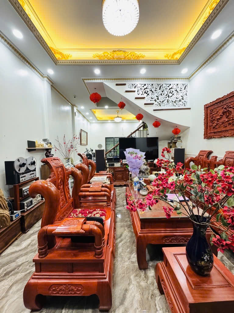 Nhà đẹp sân vườn vô vàn tiện ích cực hot 15976504