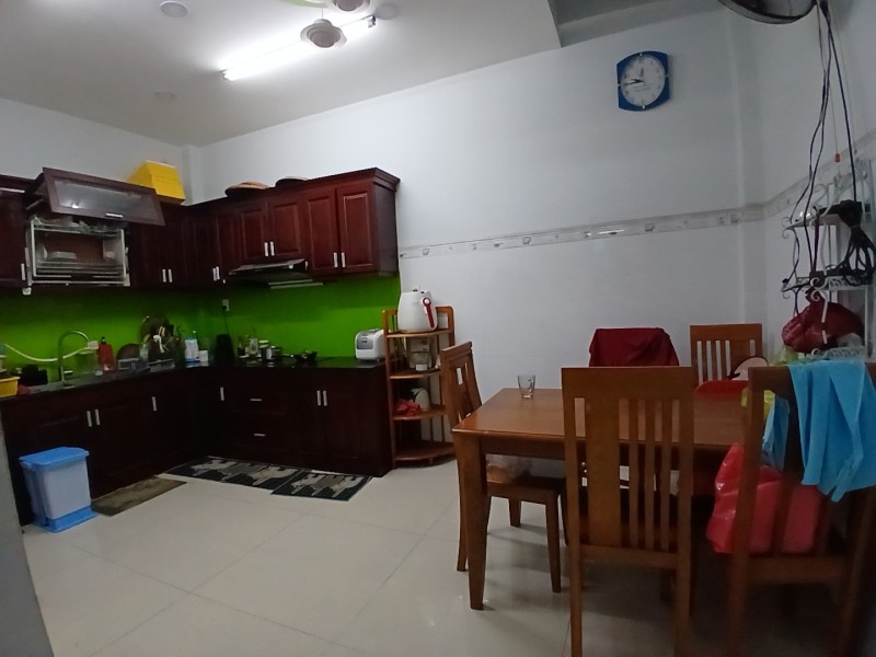 Bán nhà 3 tầng đường Trần Thị Điệu, Phường  Phước Long B, Q9, Thủ Đức, TP HCM. DT - 95m2, 3 tầng. 15976563