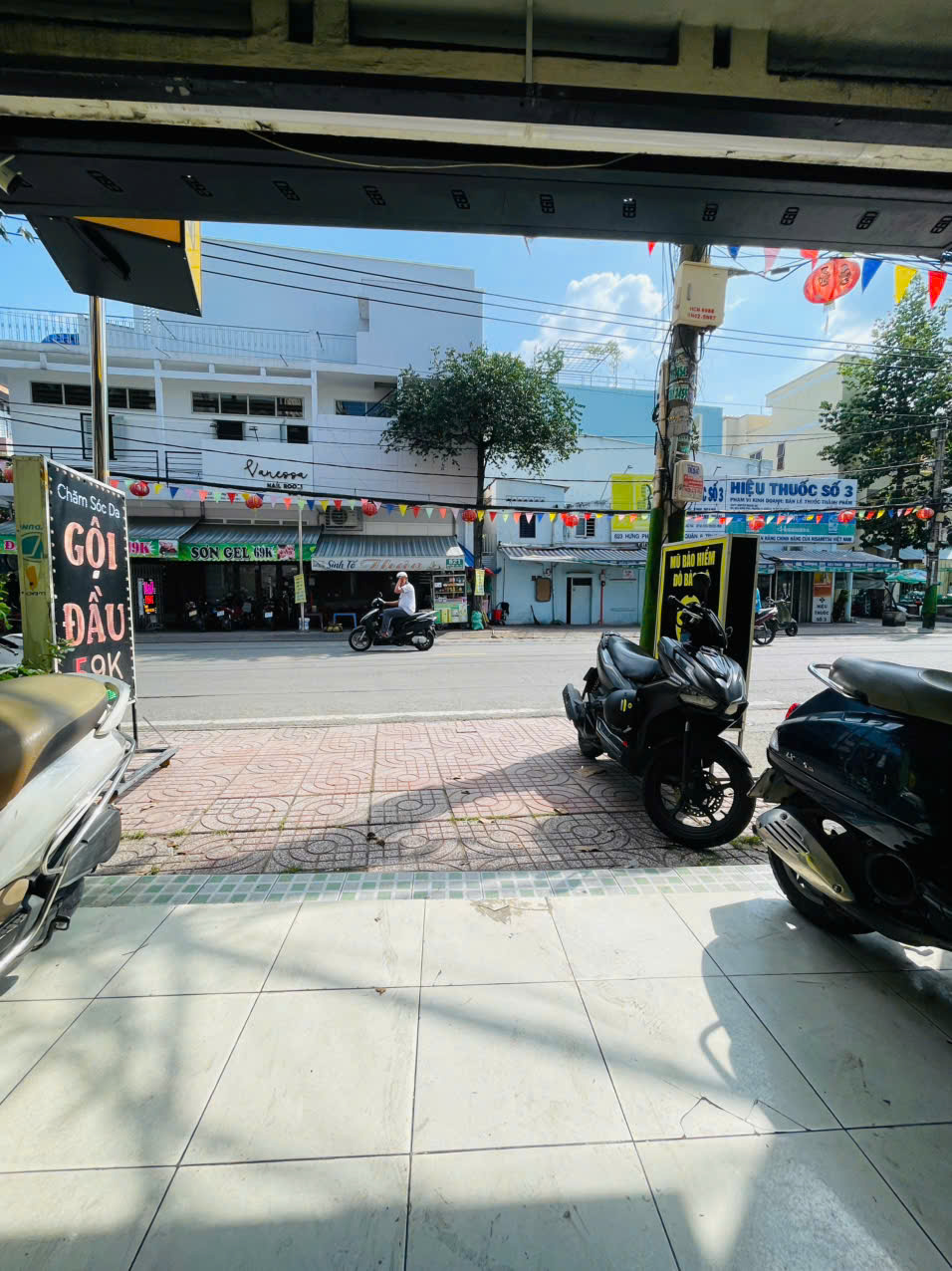 NGUYÊN CĂN MẶT TIỀN, HƯNG PHÚ, 63M2, 3 TẦNG, 3 PN, 15TR/TH 15976573