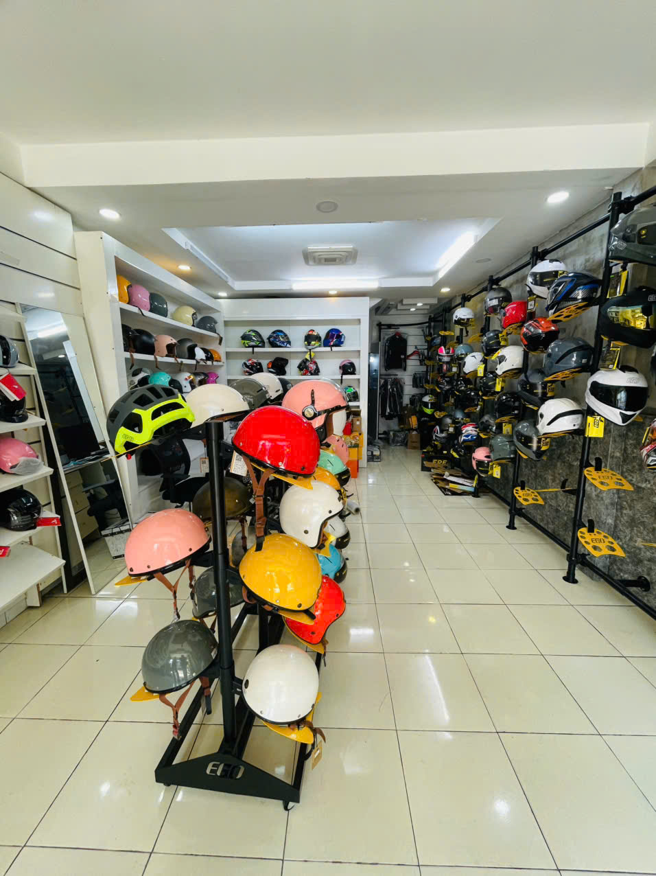 NGUYÊN CĂN MẶT TIỀN, HƯNG PHÚ, 63M2, 3 TẦNG, 3 PN, 15TR/TH 15976573