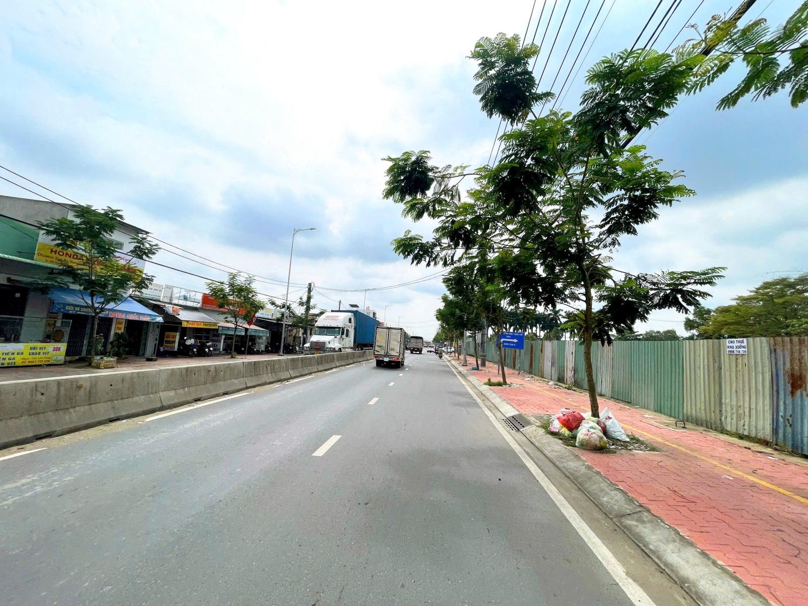 CHO THUÊ 617M2 NHÀ VÀ ĐẤT MT ĐƯỜNG NGUYỄN CỮU PHÚ 15976576