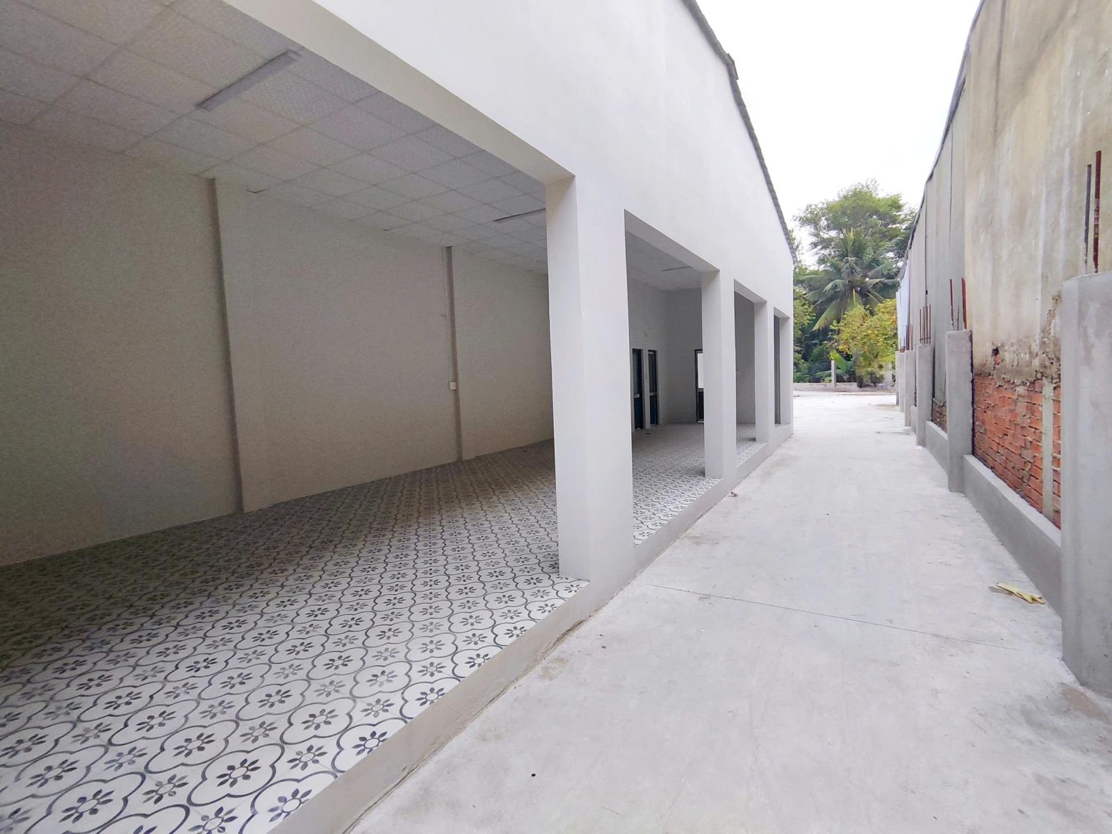 CHO THUÊ 617M2 NHÀ VÀ ĐẤT MT ĐƯỜNG NGUYỄN CỮU PHÚ 15976576