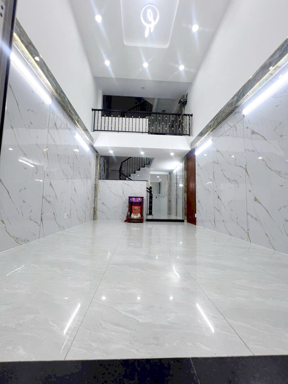 Nhà đường trước nhà 5m oto tới nhà Châu Thị Hóa 15976581