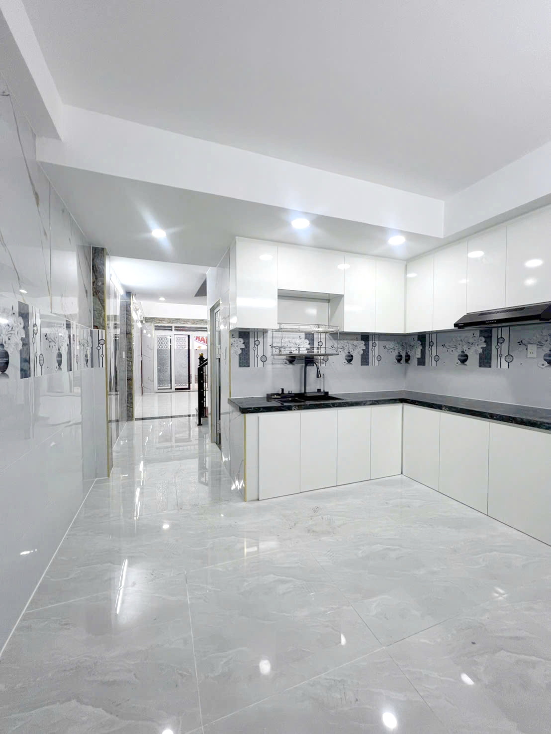 Nhà đường trước nhà 5m oto tới nhà Châu Thị Hóa 15976581