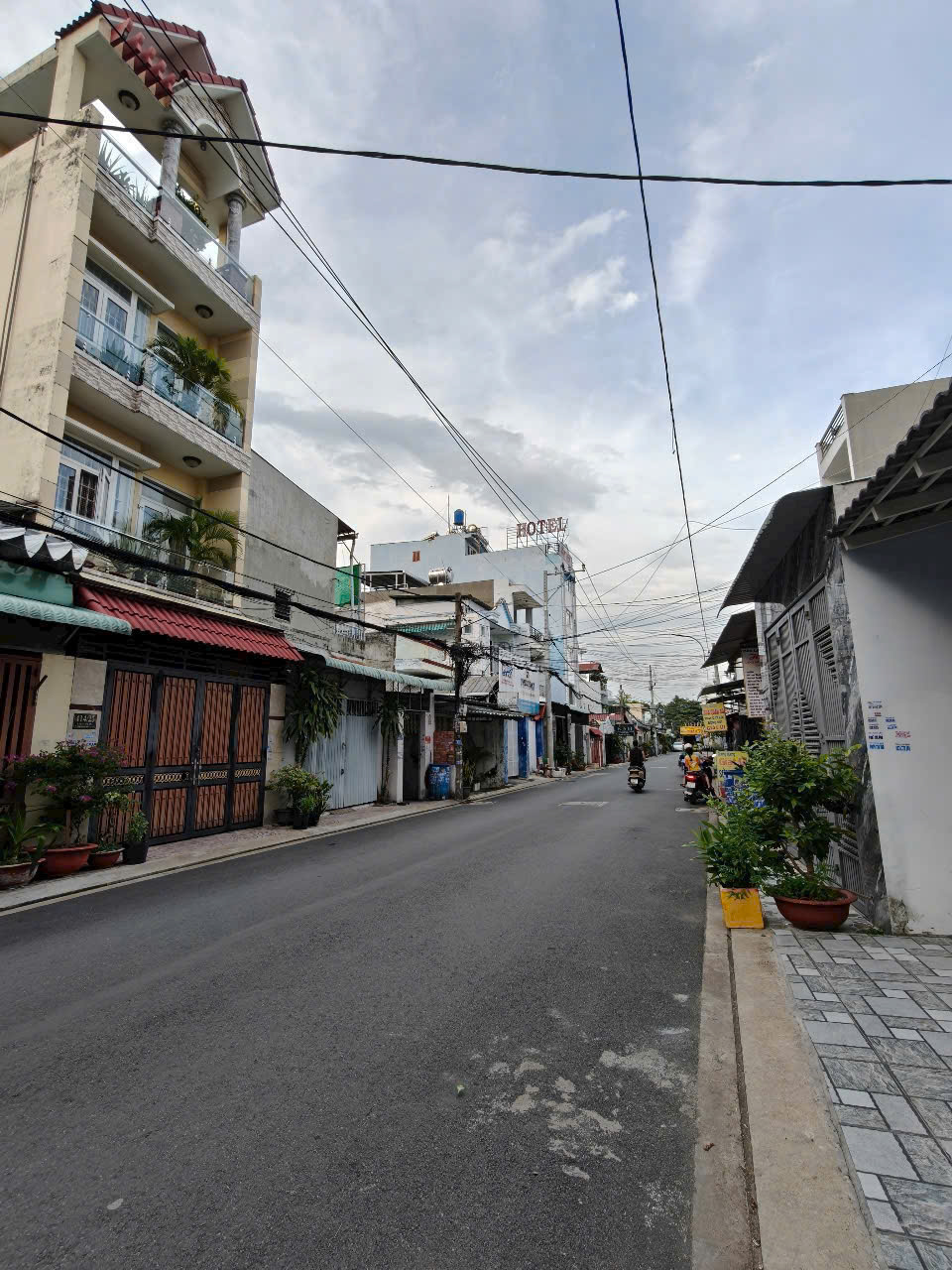 GIÁ RẺ HIẾM – ĐẤT TRUNG TÂM Q12 – 5X38 CHỈ 4.1 TỶ XÂY NHÀ VƯỜN QUÁ ĐỈNH 15976590