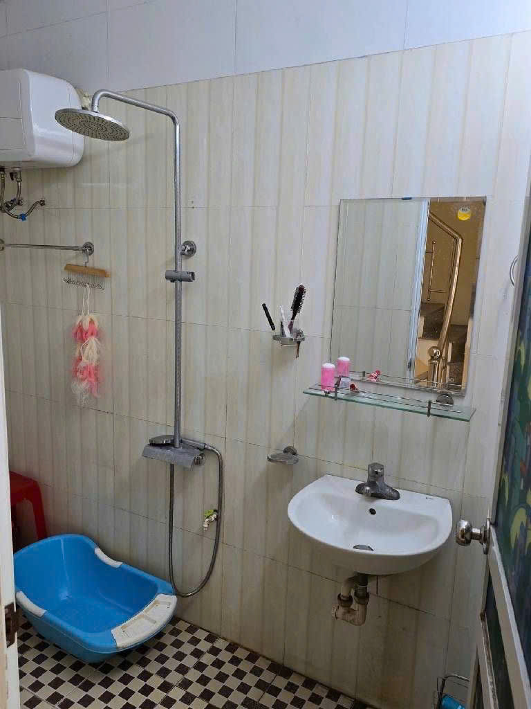 BÁN GẤP NHÀ 3 TẦNG QUAN HOA NHỈNH 7,75 TỶ 15976625