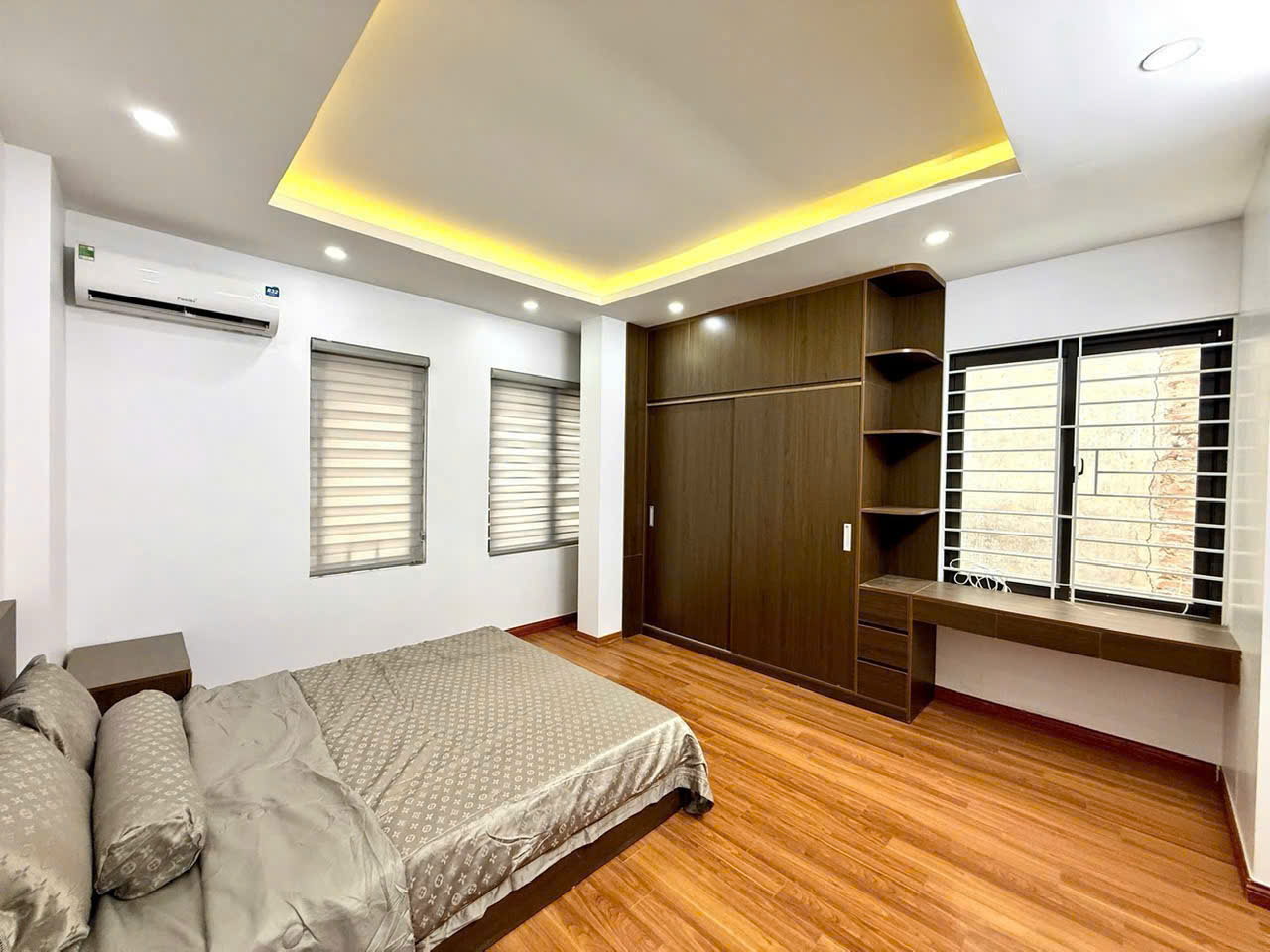 BÁN NHÀ  GIÁP NHỊ – TRƯƠNG ĐỊNH – 33M 6 TẦNG – 4 NGỦ – Ô TÔ ĐỖ CỬA – NHỈNH 9 TỶ 15976649