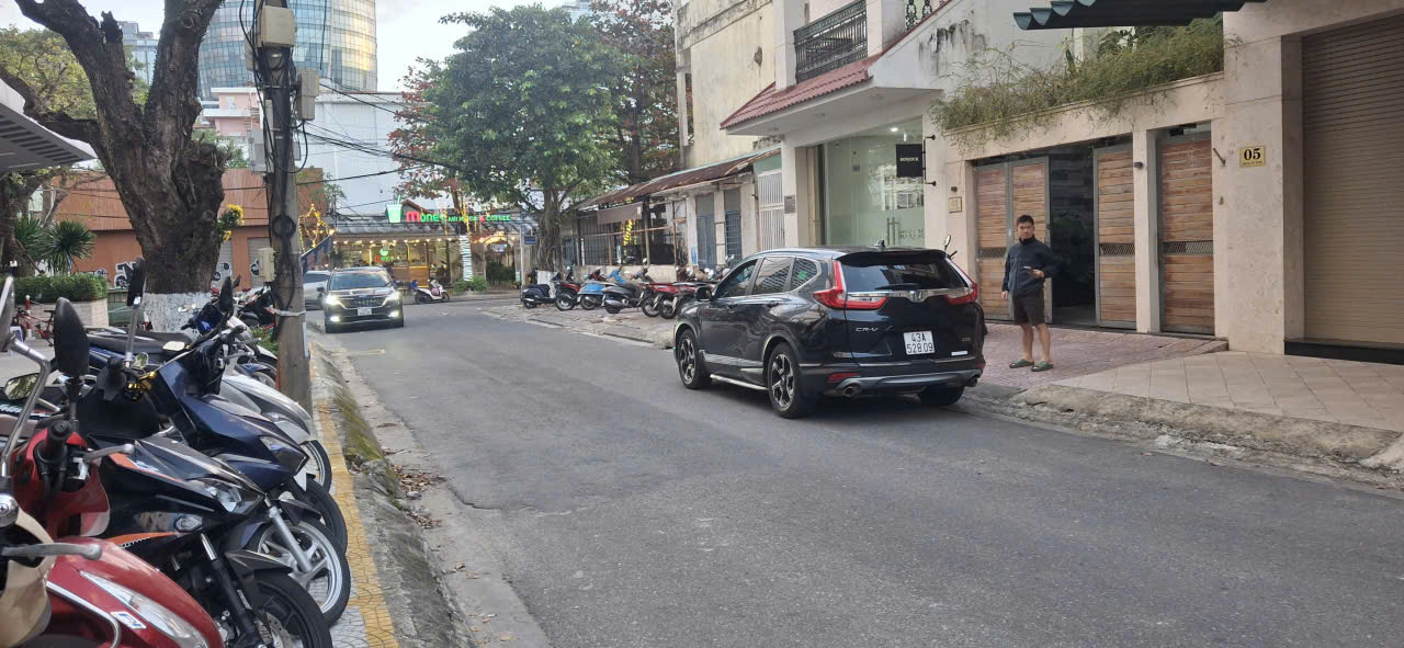 NHÀ 3 TẦNG LÔ GÓC MẶT BẰNG KD – TRUNG TÂM HẢI CHÂU – SÁT TÒA NHÀ TRÁI BẮP 15976653