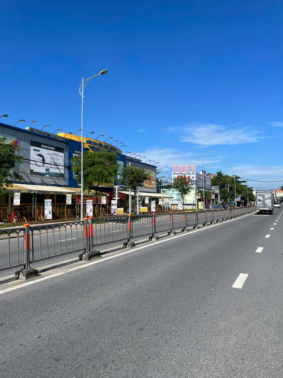 Bán đất mặt tiền 9x32.5m giá 25 tỷ Đường Tô Ký 15976659