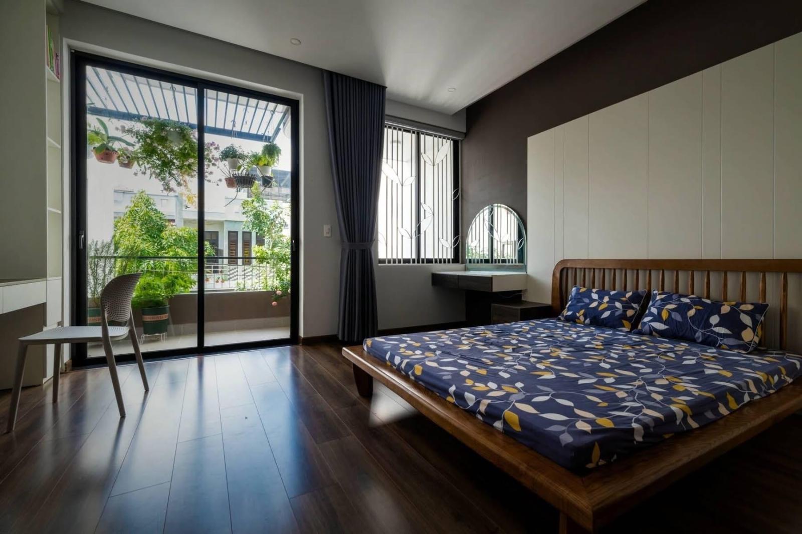 **Bán nhà mặt tiền đường Hiệp Nhất; phường 4 Tân Bình; (4*19) - 5 tầng 15976691