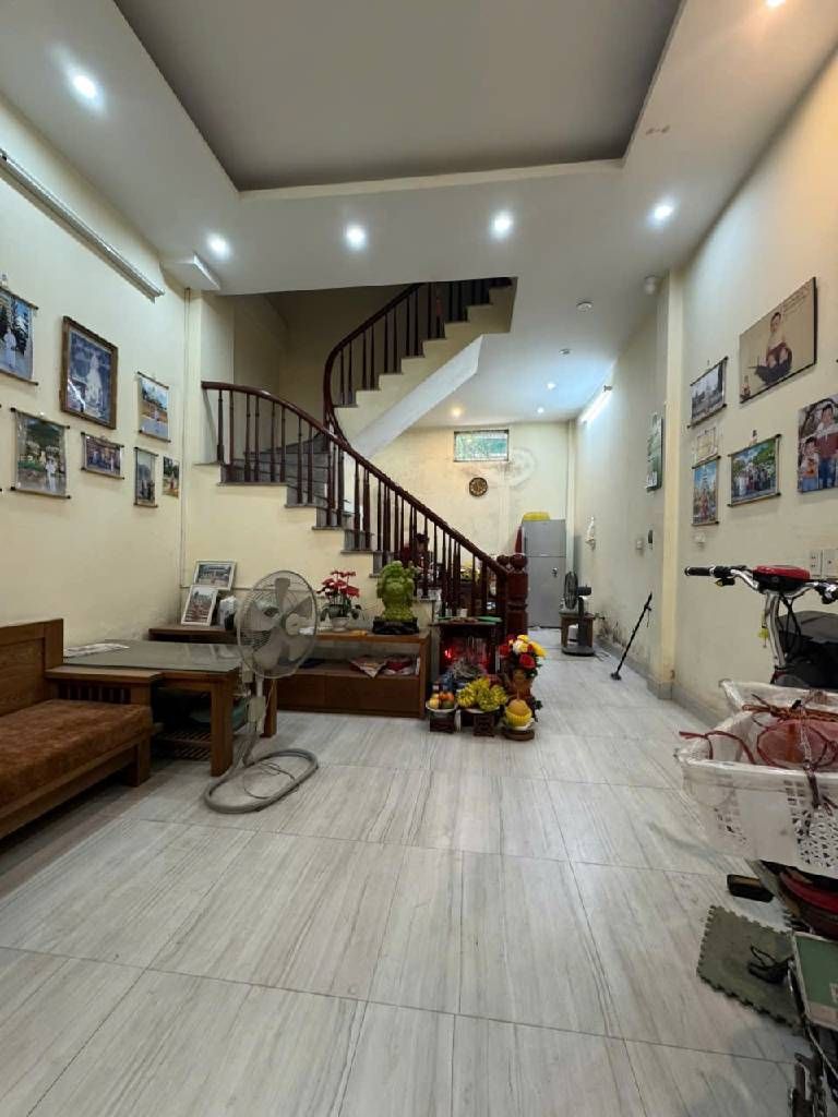 Bán nhà Cự Lộc, Thanh Xuân, gần Ô tô, thông Kinh doanh, 44m2, 10.8 tỷ(CTL) 15976765