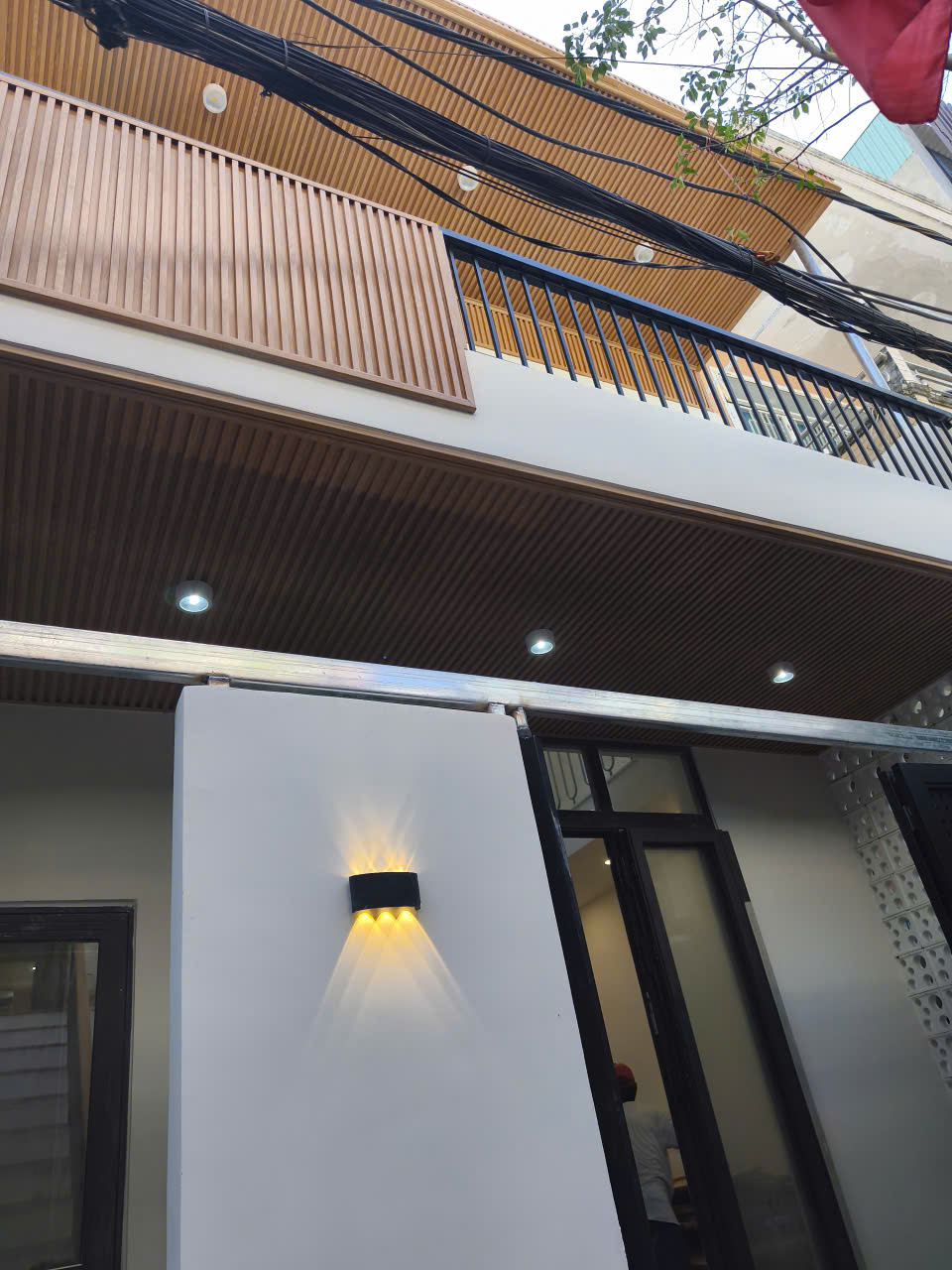 ► Sát MT Điện Biên Phủ, kiệt Rộng thông, đi bộ ra Công Viên, 70m2, ngang 5m, 2 tầng mới hiện đại. 15976772