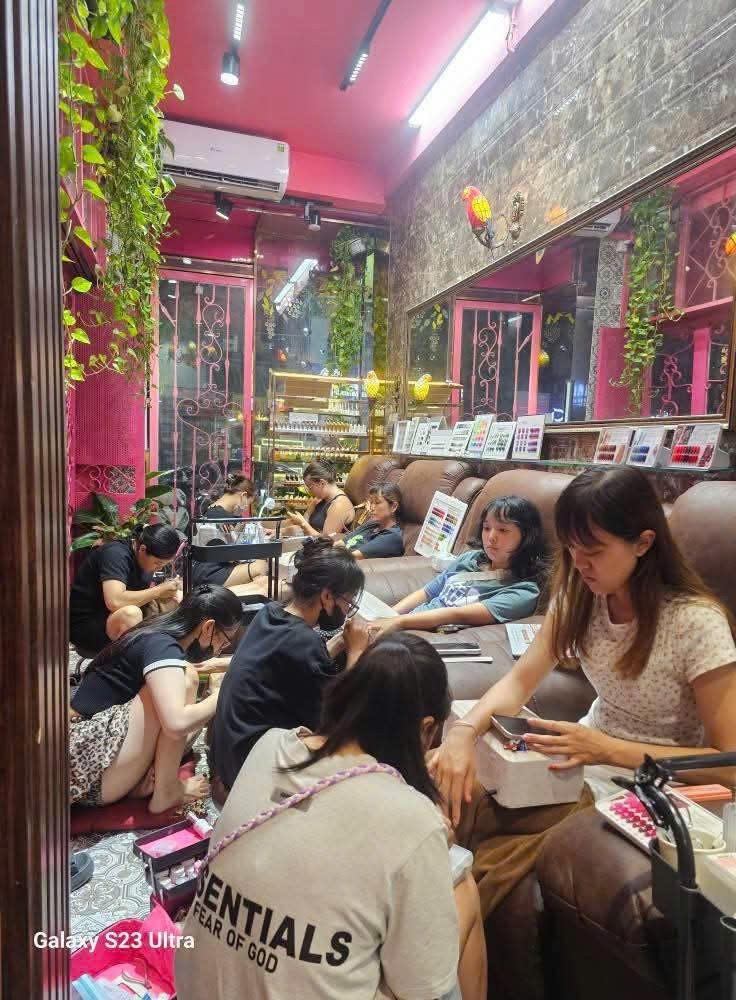 Cần Sang nhượng nhanh cửa hàng Nail Vip vị trí đẹp tại phố cổ Nguyễn Hữu Huân, quận Hoàn Kiếm, HN 15976775