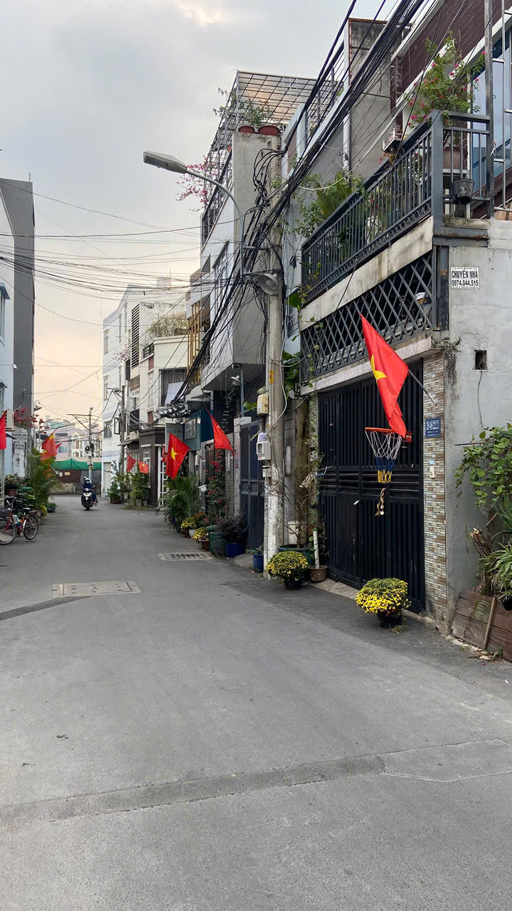 Bán đất thổ cư đường 102, Tăng Nhơn Phú A,  Q9, Thủ Đức, TP HCM.DT 120m2, Sổ Đỏ, 5.99 tỷ, LH: 15976785