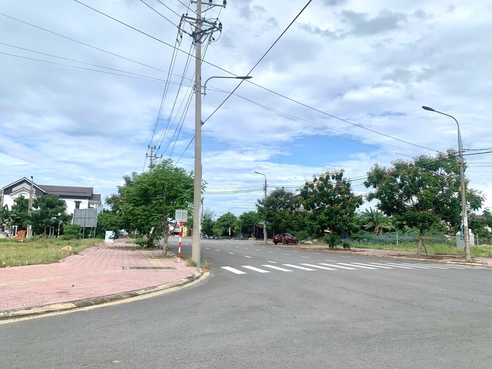 Cần Bán Lô Đất 150m2 Gần Hội An - Chỉ 2.x Tỷ - Không Ngập  15976832