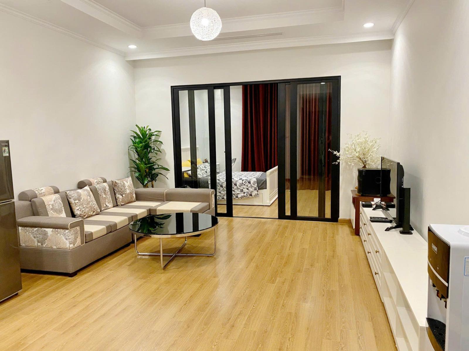 Chính chủ cho thuê căn hộ chung cư tại Royal City, DT55m2 Giá 17tr/th LH 0912733529 15976824