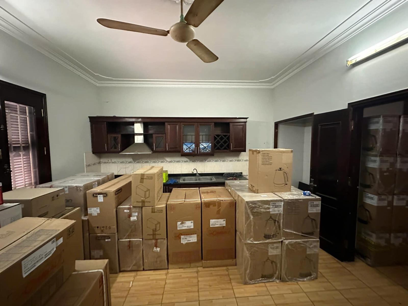 HIẾM, MẶT PHỐ VĂN CAO, TÂY HỒ-VỈA HÈ-KD-TM:80/85M X6T, MT 6M, GIÁ 77,8 TỶ. 15976855