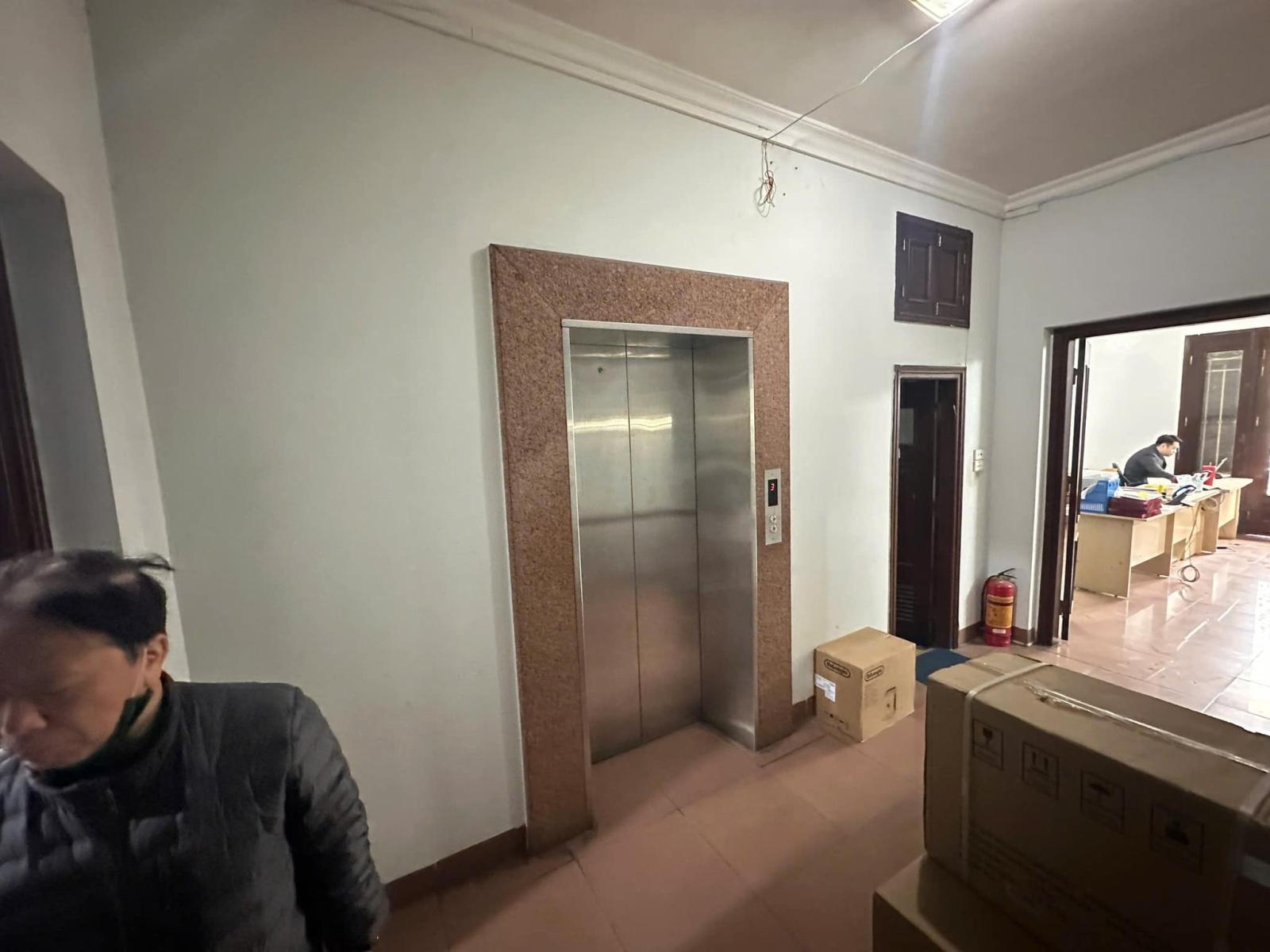 HIẾM, MẶT PHỐ VĂN CAO, TÂY HỒ-VỈA HÈ-KD-TM:80/85M X6T, MT 6M, GIÁ 77,8 TỶ. 15976855