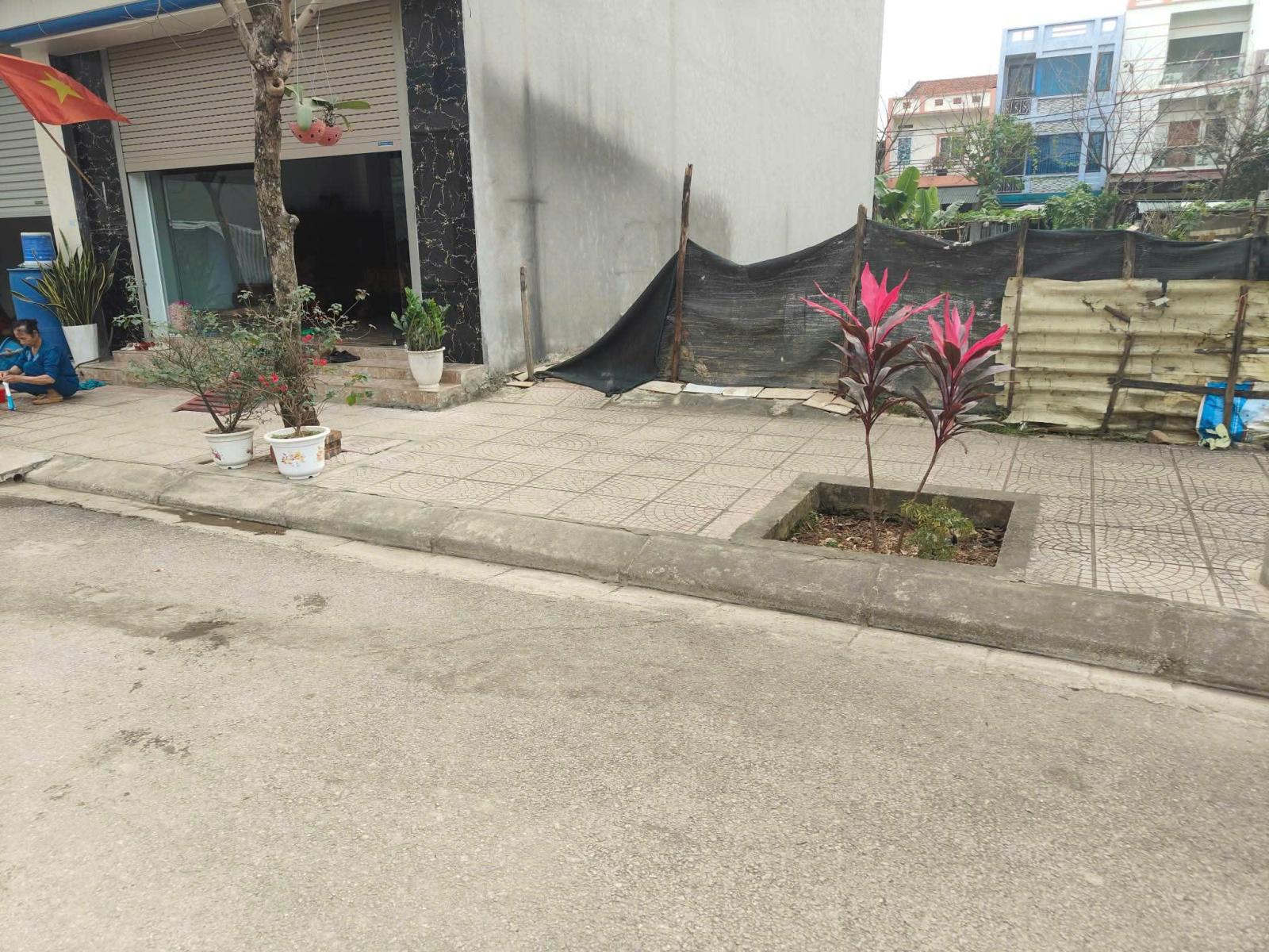 
Bán căn nhà 3 tầng trung tâm thành phố Vĩnh Yên, Vĩnh Phúc. Giá chỉ 2.55 tỷ 15976856