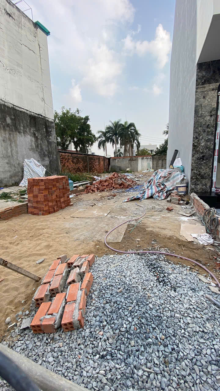 Bán đất thổ cư đường 102, Tăng Nhơn Phú A,  Q9, Thủ Đức, TP HCM.DT 120m2, Sổ Đỏ, 5.99 tỷ, LH: 15976872