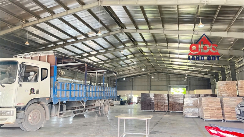 Cho thuê Xưởng Ưu Tiên SX CNC , CN Phụ Trợ Tại P Hố Nai. 1500m2. trống xưởng 15976914