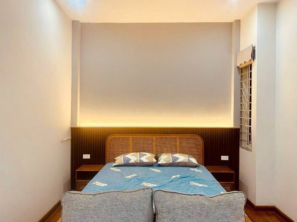 xuân la 35m x5 tầng 11,5 tỷ ô tô vào nhà,lô góc,gần phố 15976932