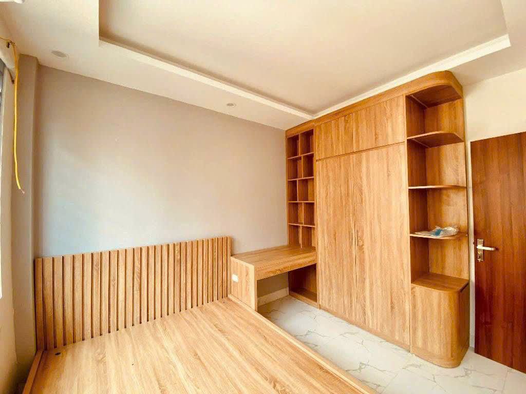 xuân la 35m x5 tầng 11,5 tỷ ô tô vào nhà,lô góc,gần phố 15976932