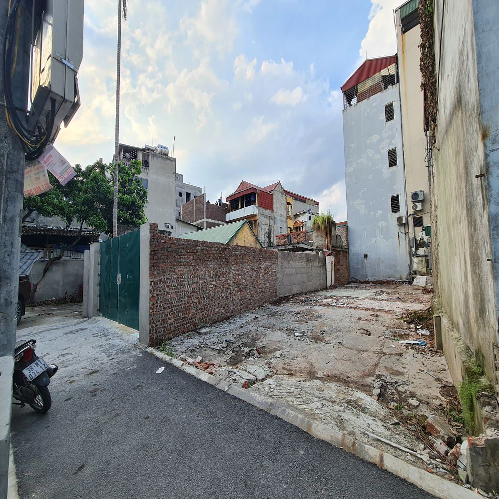 Bán đất Đặng Xá, Gia Lâm, Hà Nội. 50m2 mt 4m, ngõ rộng ô tô đậu gần. 3 tỷ x. Lh 0989894845  15976966