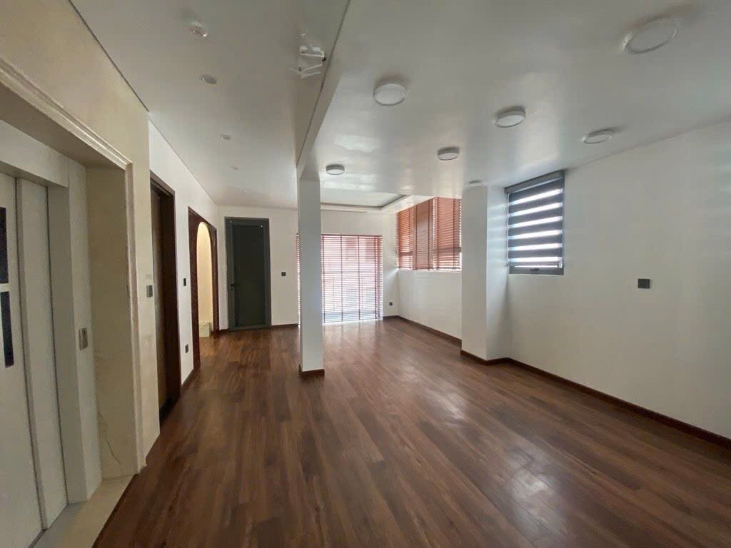 125m² 5 tầng MT 6m mặt phố Ngọc Hà - Lê Hồng Phong - Đội Cấn - kinh doanh sầm uất - 62 tỷ 15976967