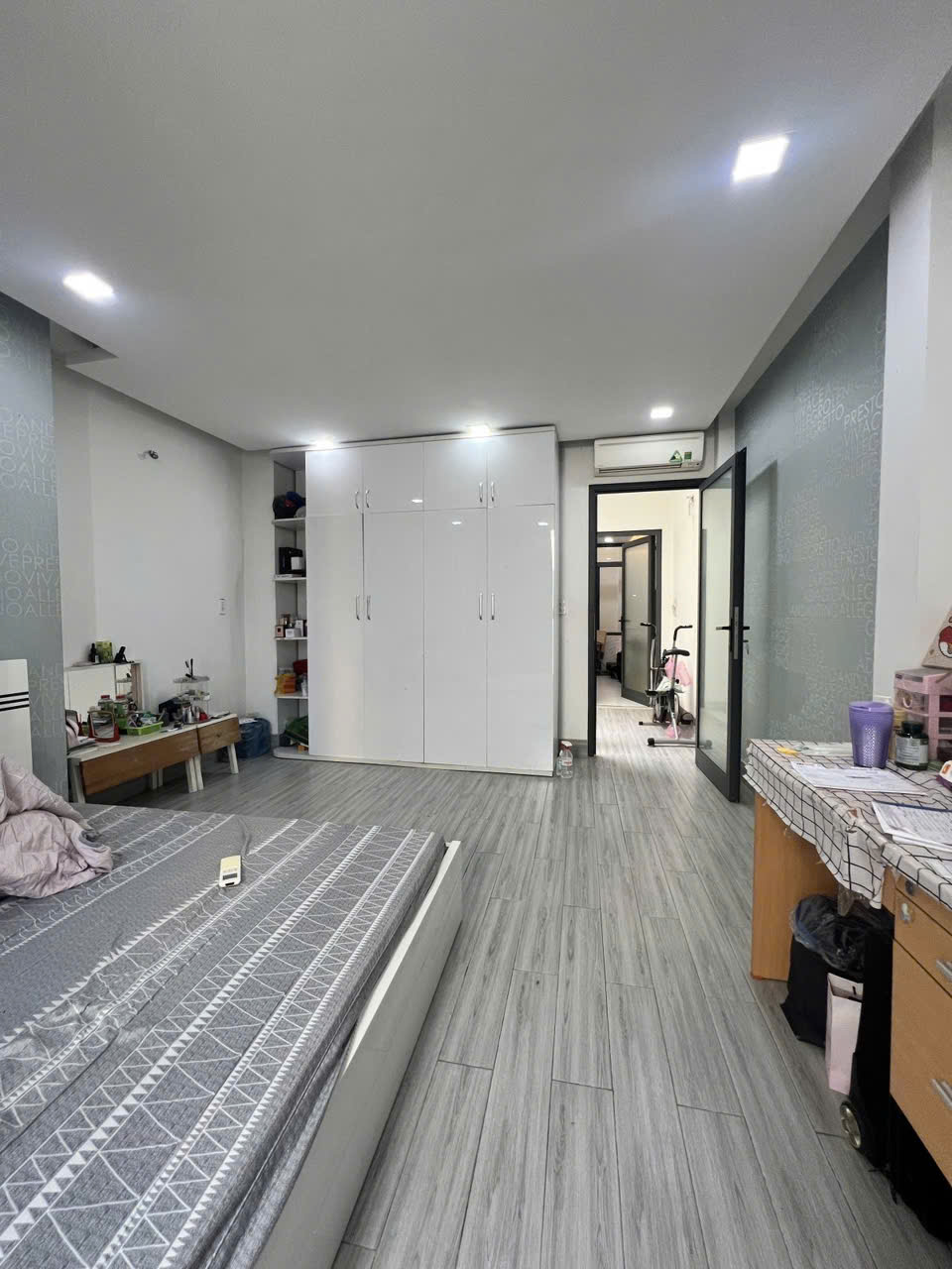 Quận 10 - Nguyễn Duy Dương - Sát Mặt tiền - 56m2 - 4 tầng - 8.8 tỷ 15976982